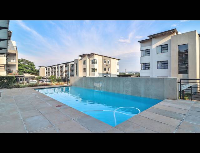 2 BEDROOM FLAT FOR SALE IN UMBOGINTWINI
